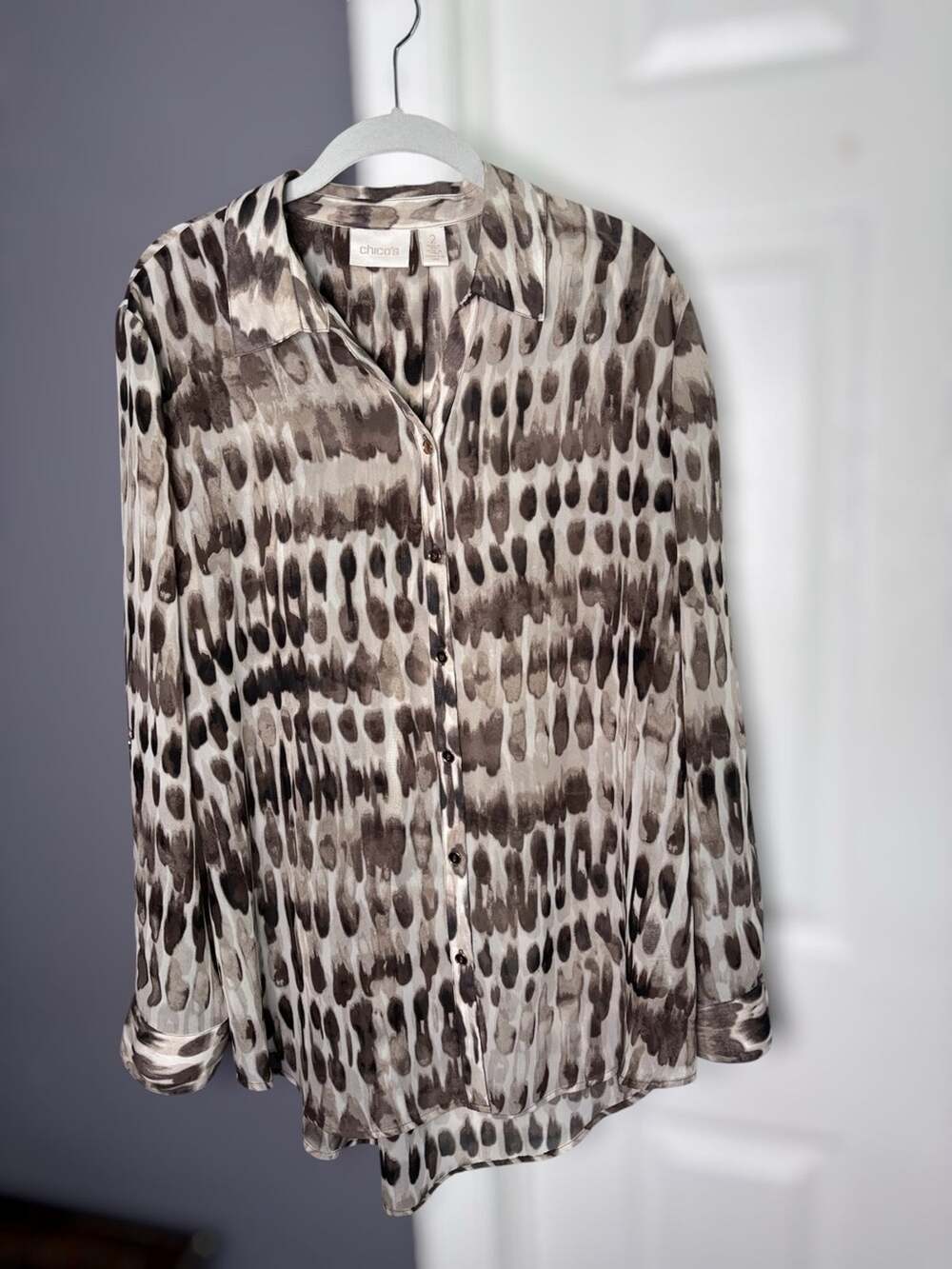 Chico’s Brown Cream Print Gold Button Blouse Size 2 (L)